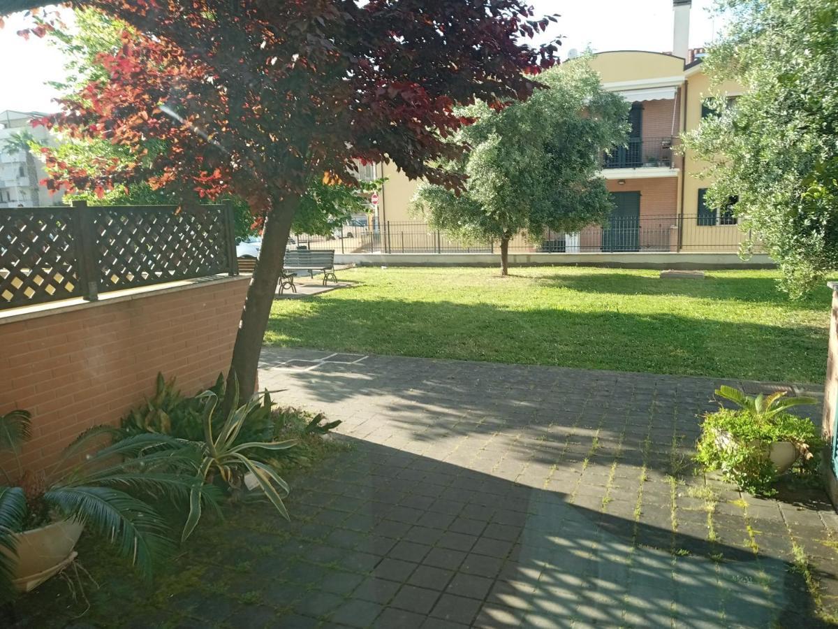 Апартаменты Casa Giardino Сан-Бенедетто-дель-Тронто Экстерьер фото