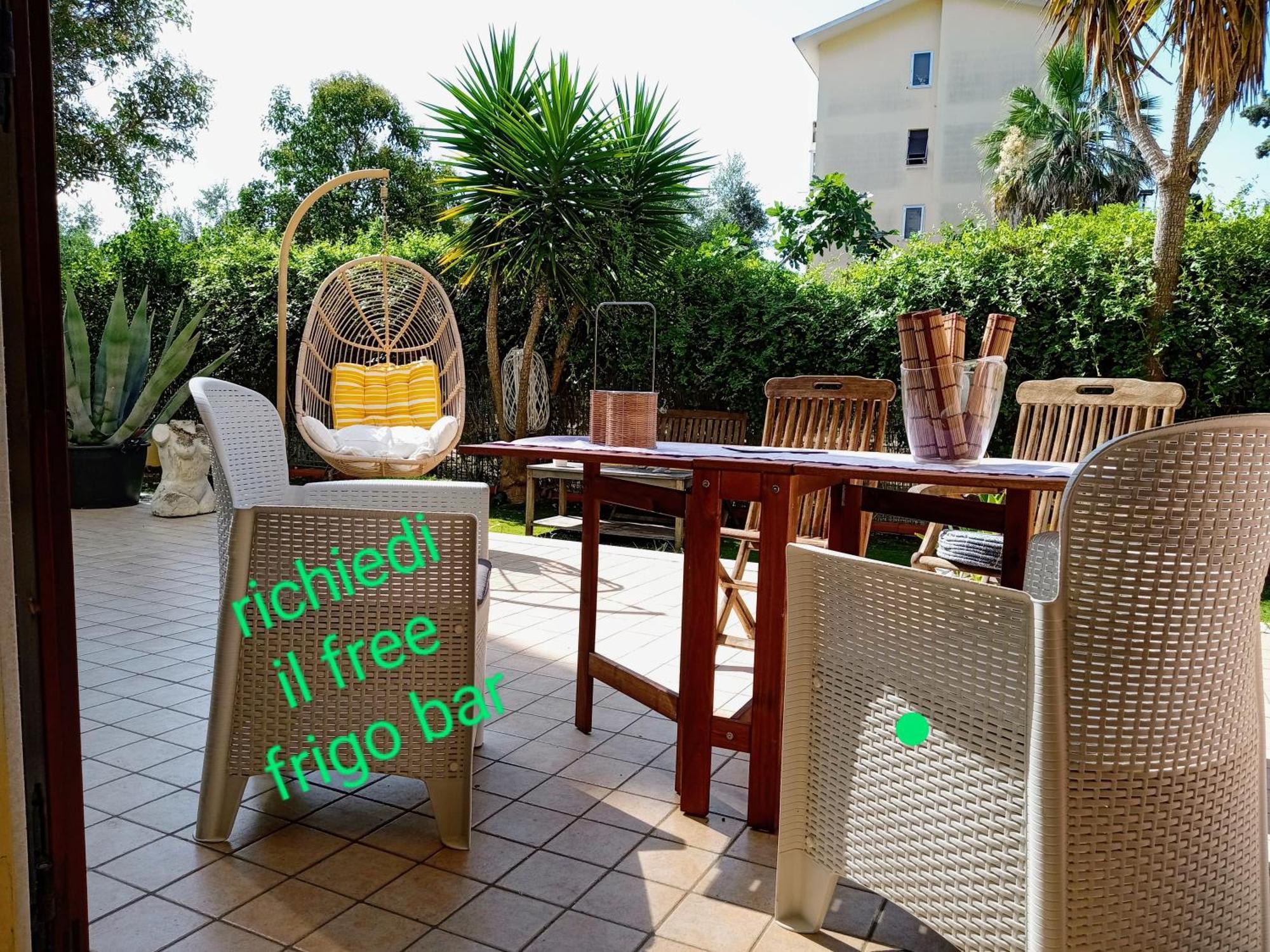 Апартаменты Casa Giardino Сан-Бенедетто-дель-Тронто Экстерьер фото